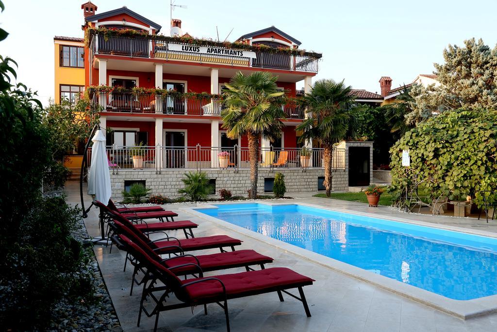 Apartments Max Vrsar Exterior photo